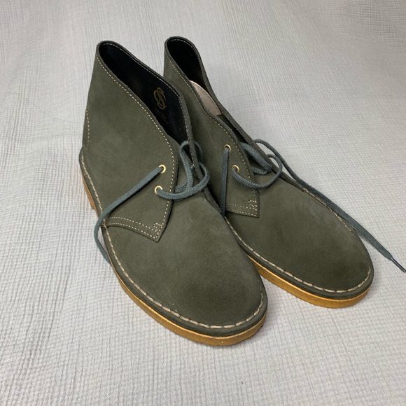 clarks desert boot loden